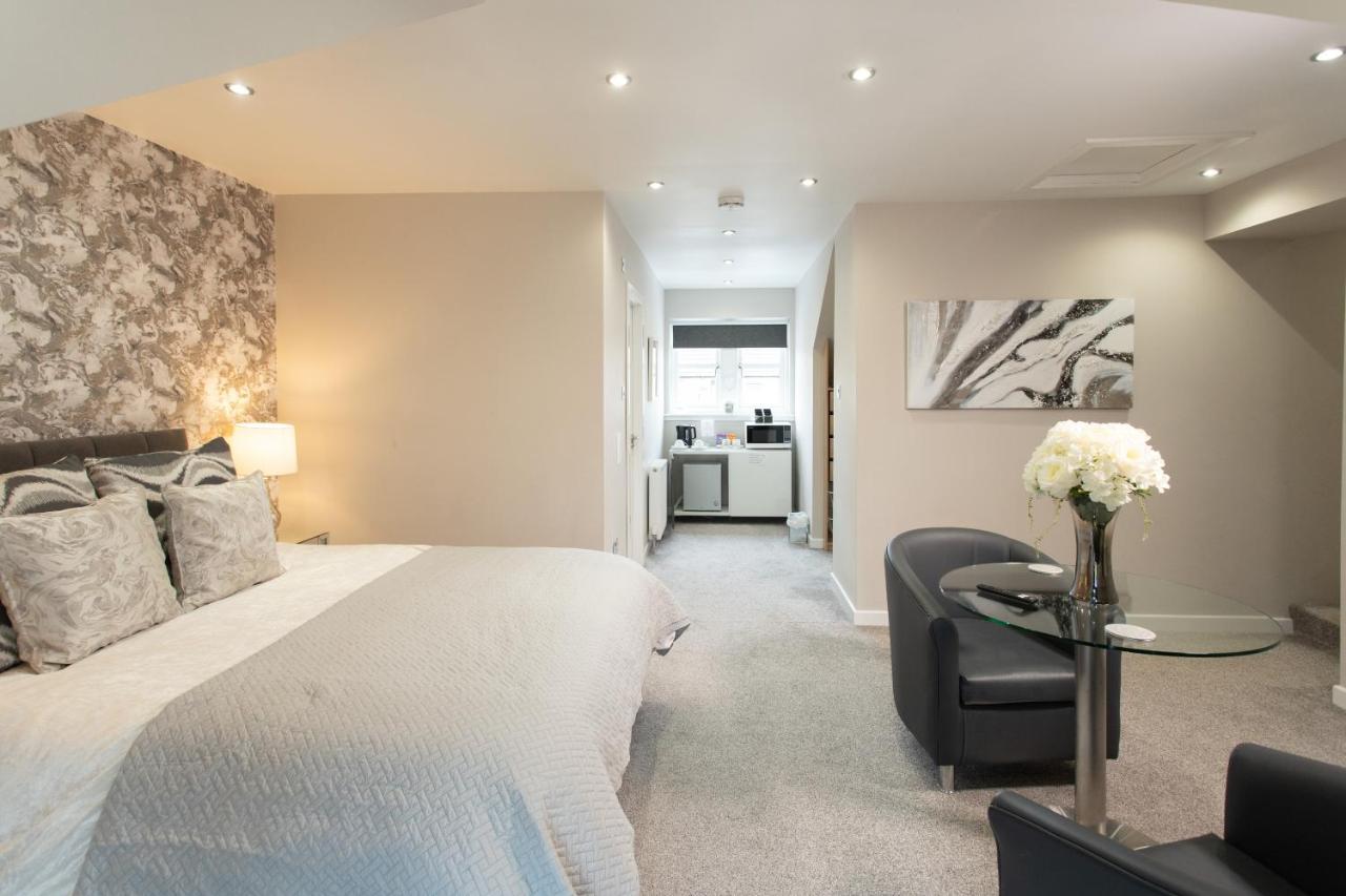 4 Private Bedroom House With 3 Parking Spaces Free Perth Exterior photo