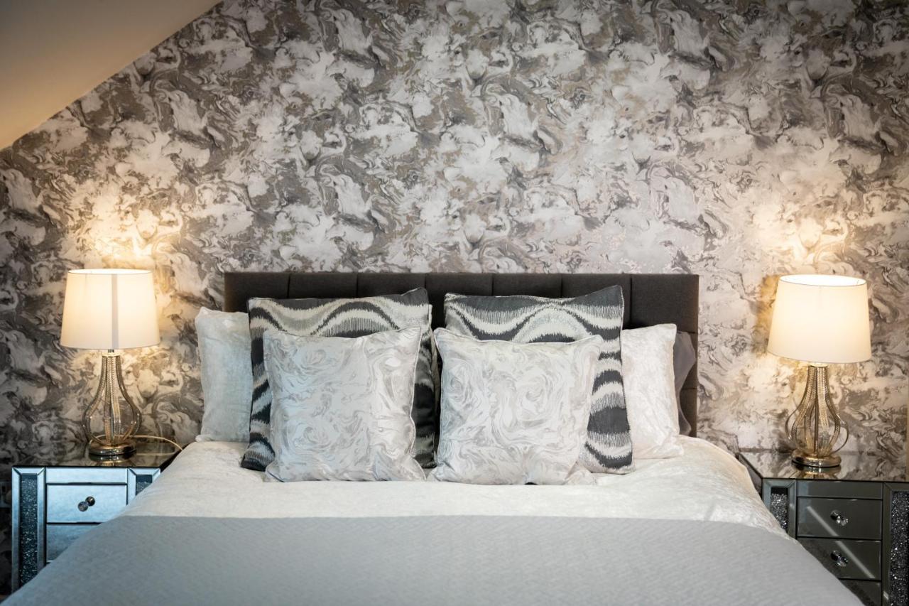 4 Private Bedroom House With 3 Parking Spaces Free Perth Exterior photo